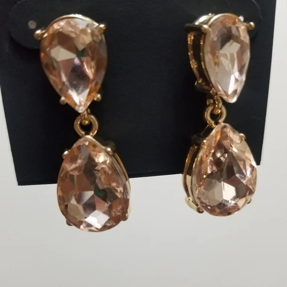 🆕️⬇️Laundry by Shelli Segal Rose Gold-Tone Crystal Teardrop Earrings - Picture 4 of 6